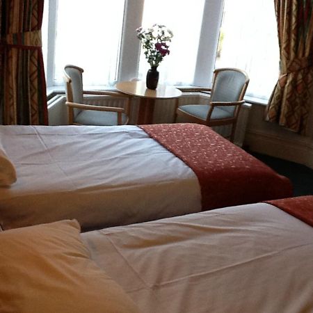 Penrhys Hotel Cardiff Eksteriør billede